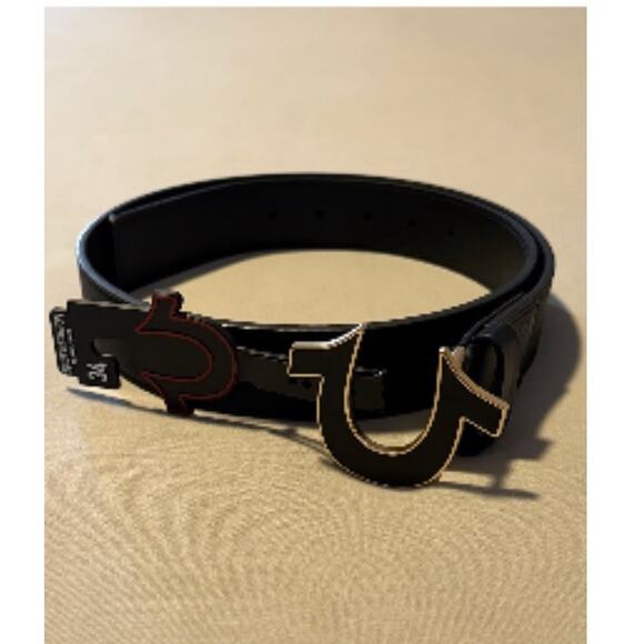 True Religion Mens Belt Size 34 Sage II Enamel Horseshoe Black/Gold Buckle - Picture 6 of 8